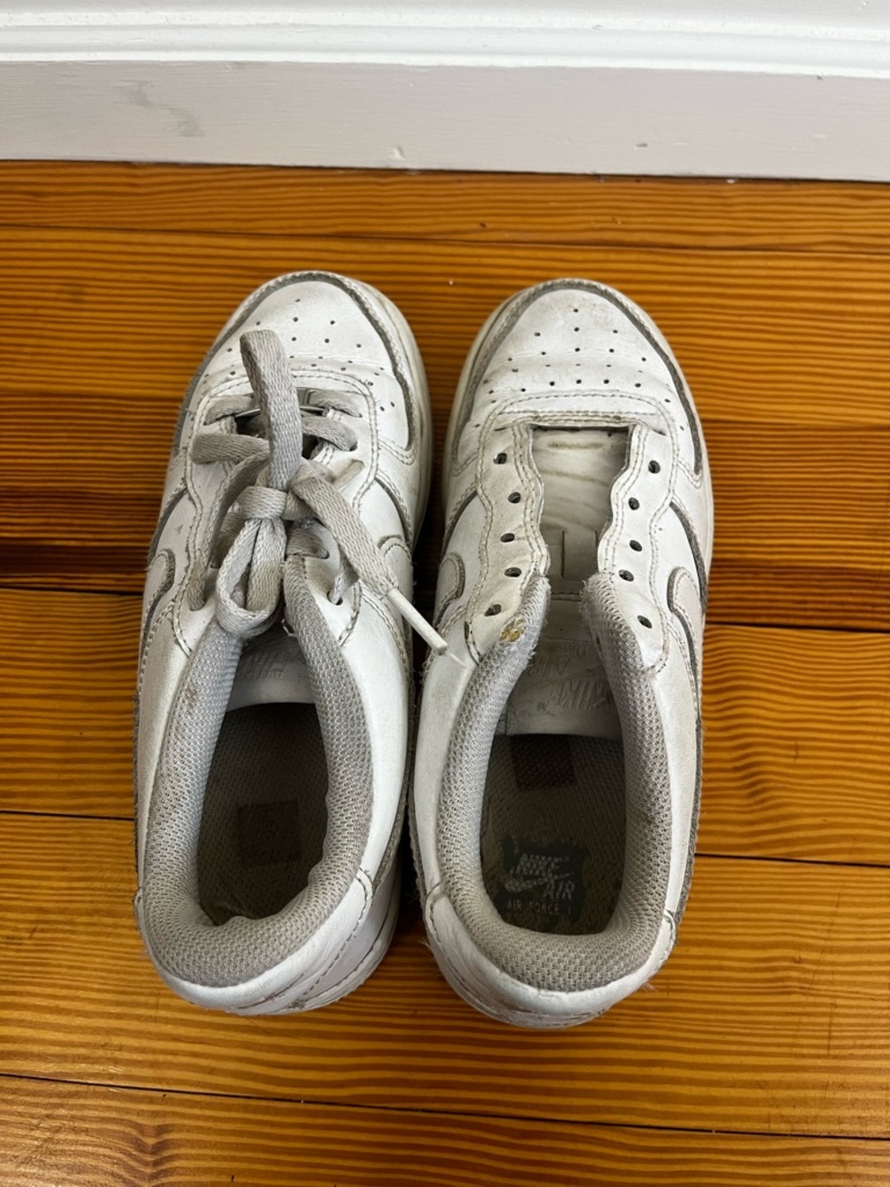 Nike Kids AF1 size 4Y - Picture 3 of 6